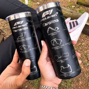 ✨ Lleva tu estilo a otro nivel con un vaso personalizado grabado a láser. ✨